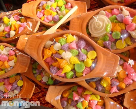 Sắc màu bánh ngọt xứ “chùa Vàng” Sắc màu bánh ngọt xứ “chùa Vàng”